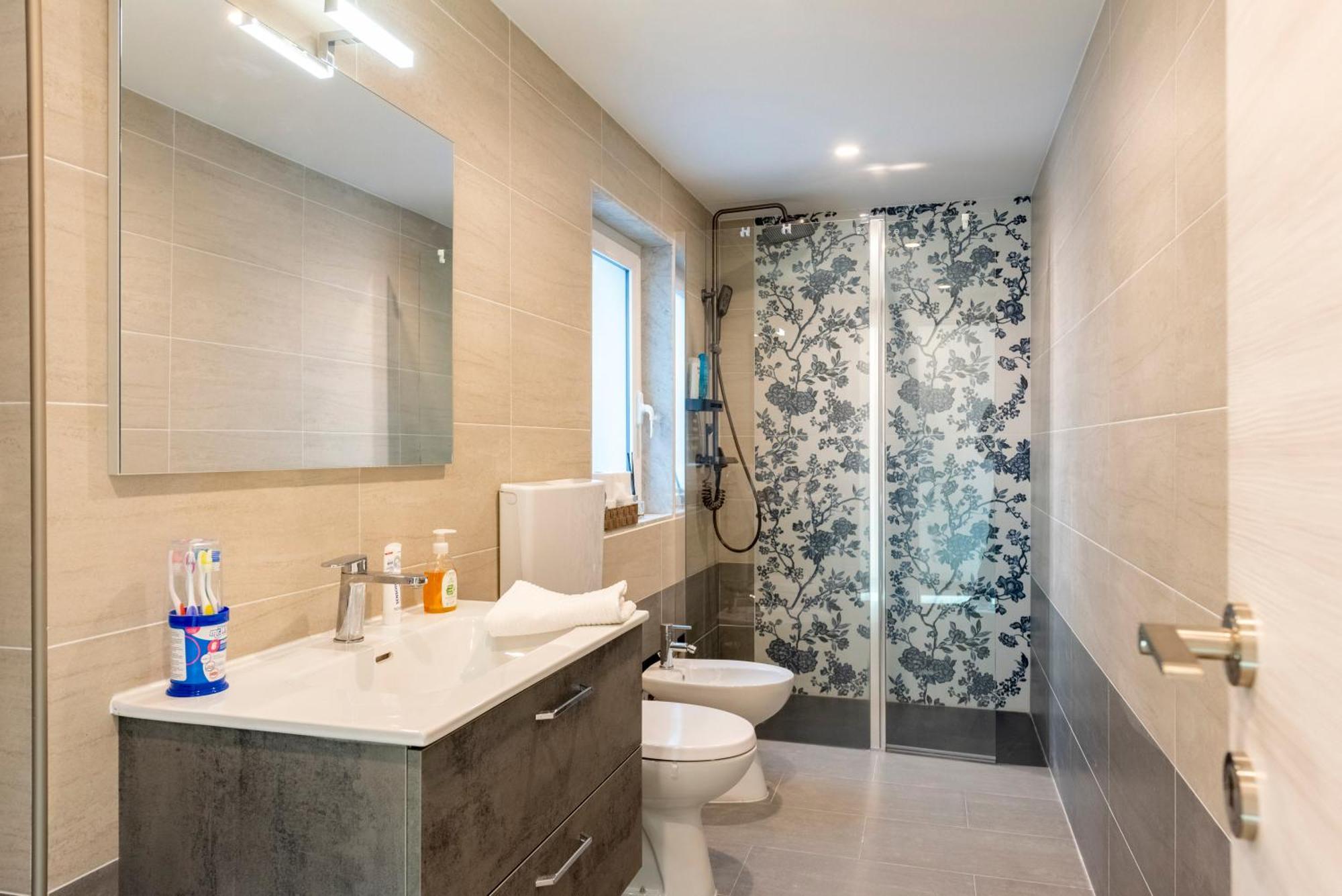 Apartment Joivy Pleasant 2br Flat Next To Port